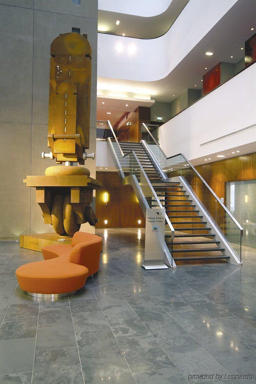Radisson Blu Hotel, Hotel