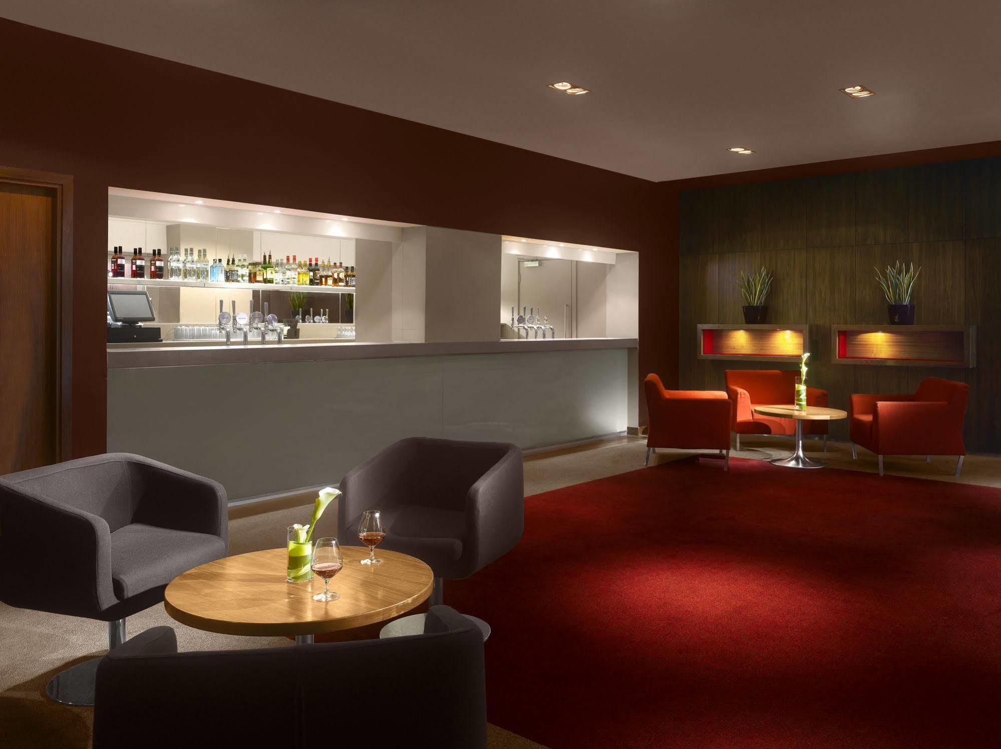 Radisson Blu Hotel, 4*